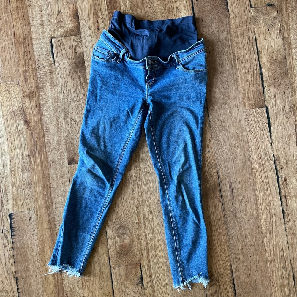 Old Navy maternity ankle jeans
